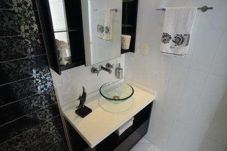 Casa de condomínio à venda com 1350m², 5 quartos e 10 vagas