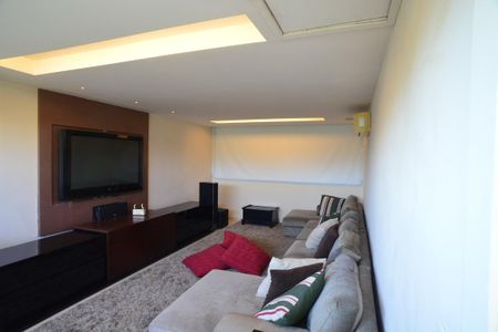 Casa de condomínio à venda com 1350m², 5 quartos e 10 vagas