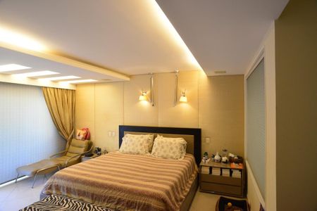 Casa de condomínio à venda com 1350m², 5 quartos e 10 vagas