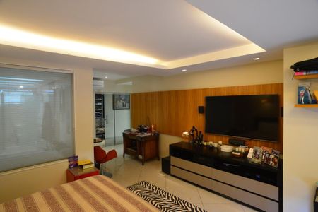 Casa de condomínio à venda com 1350m², 5 quartos e 10 vagas