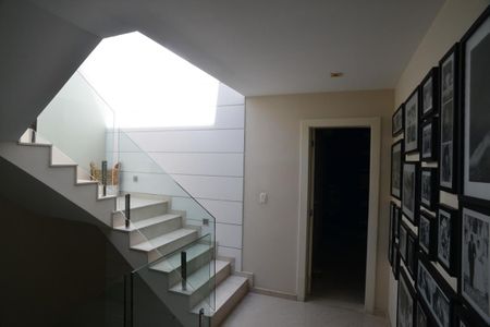 Casa de condomínio à venda com 1350m², 5 quartos e 10 vagas