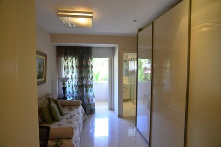 Casa de condomínio à venda com 1350m², 5 quartos e 10 vagas