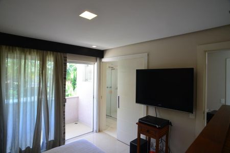 Casa de condomínio à venda com 1350m², 5 quartos e 10 vagas