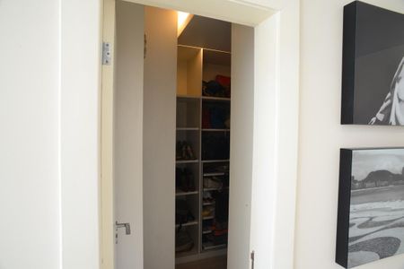 Casa de condomínio à venda com 1350m², 5 quartos e 10 vagas