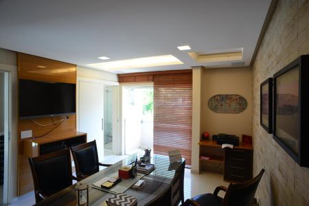 Casa de condomínio à venda com 1350m², 5 quartos e 10 vagas