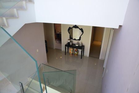 Casa de condomínio à venda com 1350m², 5 quartos e 10 vagas