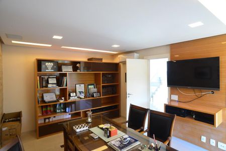 Casa de condomínio à venda com 1350m², 5 quartos e 10 vagas