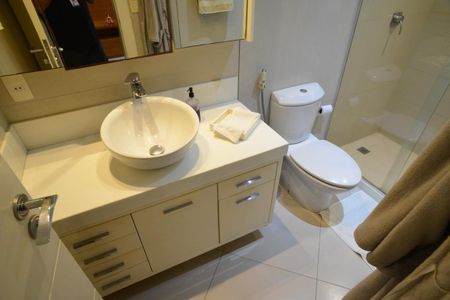 Casa de condomínio à venda com 1350m², 5 quartos e 10 vagas