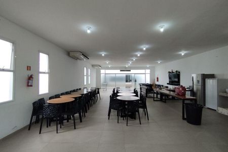 Apartamento para alugar com 44m², 2 quartos e sem vaga Apartamento para alugar com 44m², 2 quartos e sem vagaSalão de Festas