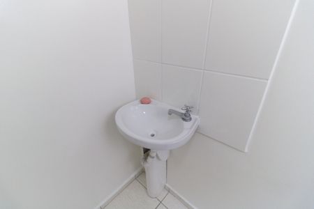 Apartamento para alugar com 44m², 2 quartos e sem vaga Apartamento para alugar com 44m², 2 quartos e sem vagaBanheiro