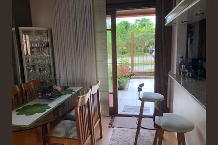 Casa de Condomínio à venda com 3 quartos, 188m² em Espírito Santo, Porto Alegre