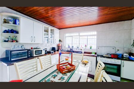 Casa para alugar com 208m², 4 quartos e 4 vagasCozinha