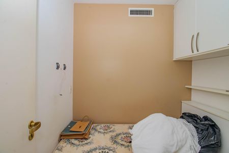 Apartamento para alugar com 180m², 2 quartos e 2 vagas Apartamento para alugar com 180m², 2 quartos e 2 vagasDependência