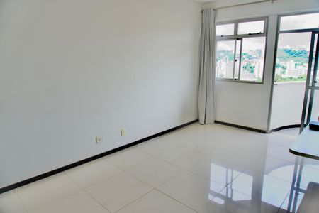 Sala de apartamento para alugar com 1 quarto, 50m² em Buritis, Belo Horizonte