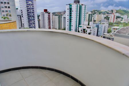 Sala - Varanda de apartamento para alugar com 1 quarto, 50m² em Buritis, Belo Horizonte