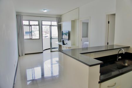 Sala de apartamento para alugar com 1 quarto, 50m² em Buritis, Belo Horizonte