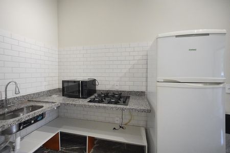 Cozinha de apartamento para alugar com 1 quarto, 30m² em São João do Rio Vermelho, Florianópolis