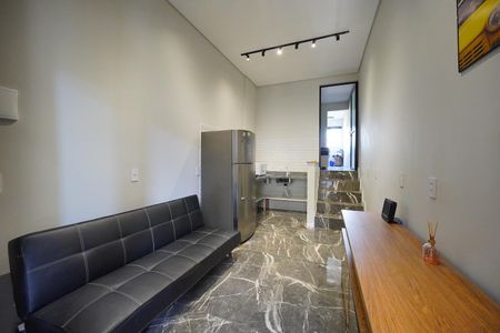 Sala - cozinha de apartamento para alugar com 1 quarto, 30m² em São João do Rio Vermelho, Florianópolis