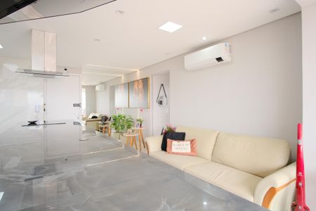 Sala de apartamento à venda com 2 quartos, 58m² em Penha de França, São Paulo