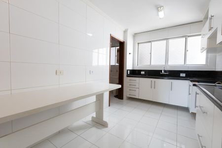 Apartamento para alugar com 101m², 3 quartos e 2 vagasCozinha - Armários