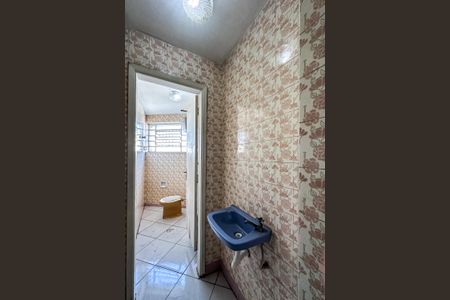 Casa à venda com 172m², 3 quartos e 4 vagasBanheiro 2