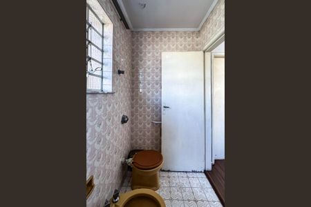 Casa à venda com 172m², 3 quartos e 4 vagasBanheiro da Suíte