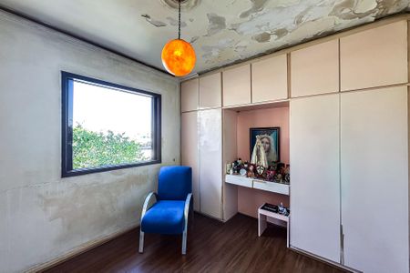 Casa à venda com 172m², 3 quartos e 4 vagasQuarto 2