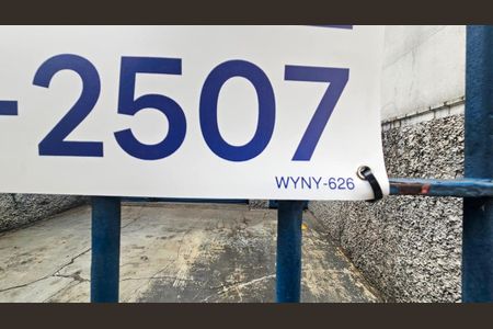 Casa à venda com 223m², 2 quartos e 2 vagas Casa à venda com 223m², 2 quartos e 2 vagasFachada - plaquinha