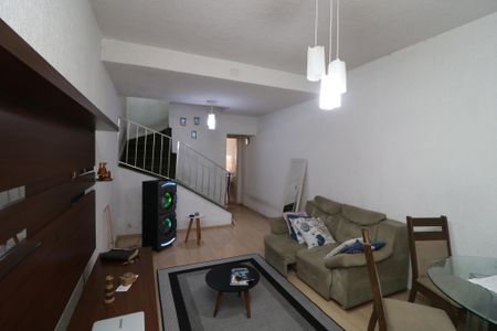 Sala de casa à venda com 2 quartos, 102m² em Vila Ema, São Paulo