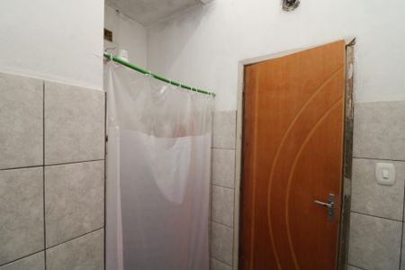 Casa à venda com 102m², 2 quartos e 1 vagaBanheiro
