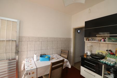 Casa à venda com 102m², 2 quartos e 1 vagaCozinha