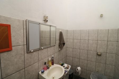 Casa à venda com 102m², 2 quartos e 1 vagaBanheiro