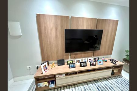 Casa à venda com 173m², 3 quartos e 2 vagas Casa à venda com 173m², 3 quartos e 2 vagasSala