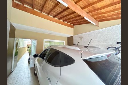 Casa à venda com 173m², 3 quartos e 2 vagas Casa à venda com 173m², 3 quartos e 2 vagasGaragem