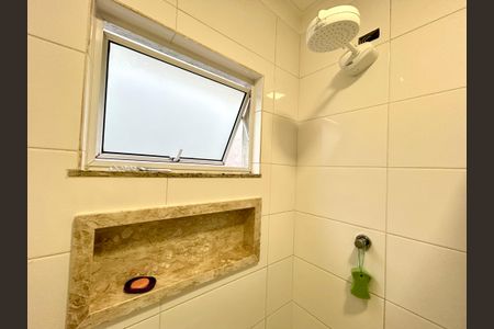 Casa à venda com 173m², 3 quartos e 2 vagas Casa à venda com 173m², 3 quartos e 2 vagasBanheiro da Suíte