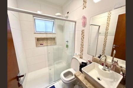 Casa à venda com 173m², 3 quartos e 2 vagas Casa à venda com 173m², 3 quartos e 2 vagasBanheiro da Suíte