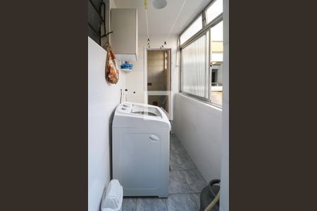 Apartamento à venda com 58m², 2 quartos e 1 vaga Apartamento à venda com 58m², 2 quartos e 1 vagaÁrea de serviço