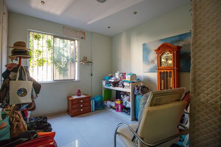 Apartamento à venda com 87m², 4 quartos e 2 vagasQuarto 2