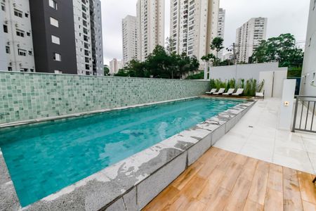 Apartamento para alugar com 36m², 2 quartos e 1 vaga Apartamento para alugar com 36m², 2 quartos e 1 vagaÁrea comum - Piscina