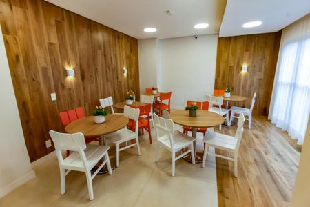 Apartamento para alugar com 36m², 2 quartos e 1 vaga Apartamento para alugar com 36m², 2 quartos e 1 vagaÁrea comum - Salão de festas (infantil)