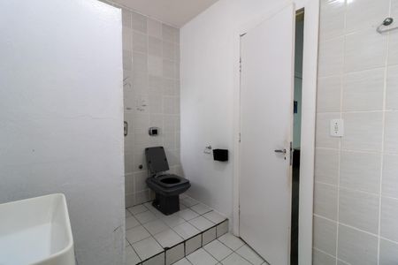 Casa à venda com 200m², 3 quartos e sem vaga Casa à venda com 200m², 3 quartos e sem vagaBanheiro da Suíte