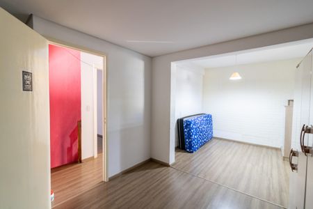 Casa à venda com 200m², 3 quartos e sem vaga Casa à venda com 200m², 3 quartos e sem vagaQuarto 1