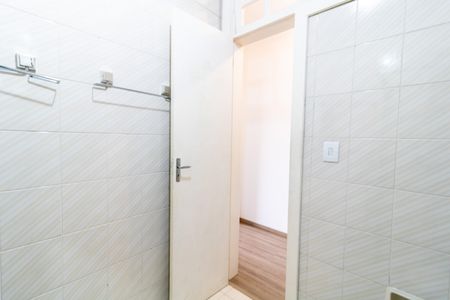 Casa à venda com 200m², 3 quartos e sem vaga Casa à venda com 200m², 3 quartos e sem vagaBanheiro