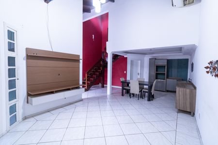 Sala de casa para alugar com 3 quartos, 320m² em Santa Tereza, Porto Alegre