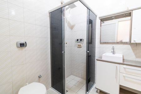 Casa à venda com 200m², 3 quartos e sem vaga Casa à venda com 200m², 3 quartos e sem vagaBanheiro