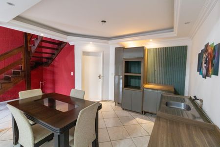 Casa à venda com 200m², 3 quartos e sem vaga Casa à venda com 200m², 3 quartos e sem vagaCozinha