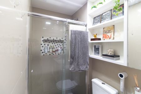 Apartamento para alugar com 64m², 2 quartos e 1 vaga Apartamento para alugar com 64m², 2 quartos e 1 vagaBanheiro da Suíte
