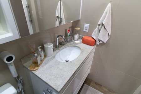 Apartamento para alugar com 64m², 2 quartos e 1 vaga Apartamento para alugar com 64m², 2 quartos e 1 vagaBanheiro da Suíte