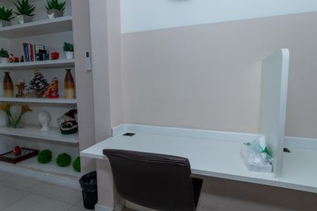 Apartamento à venda com 97m², 2 quartos e 2 vagas Apartamento à venda com 97m², 2 quartos e 2 vagasÁrea comum - Home Office