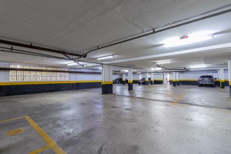 Apartamento à venda com 97m², 2 quartos e 2 vagas Apartamento à venda com 97m², 2 quartos e 2 vagasGaragem